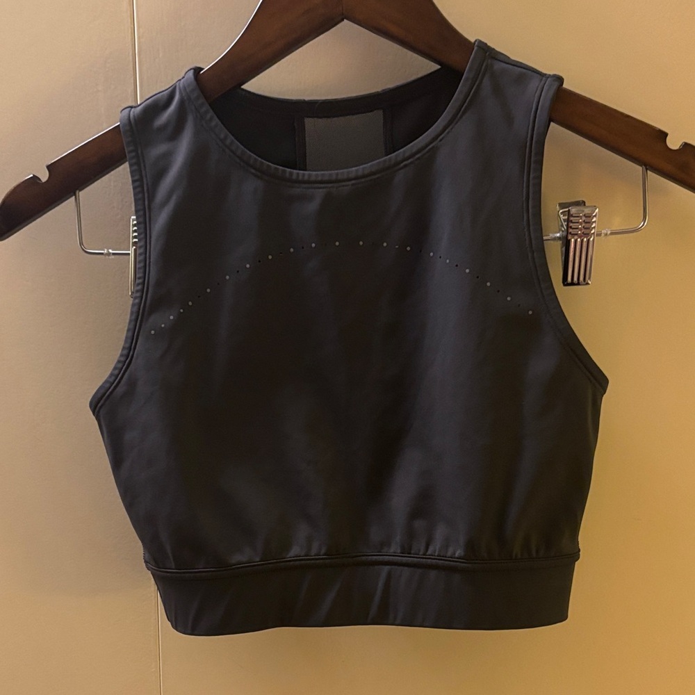Lululemon Hotty Hot Cropped Tank Black Sleeveless Women's Top